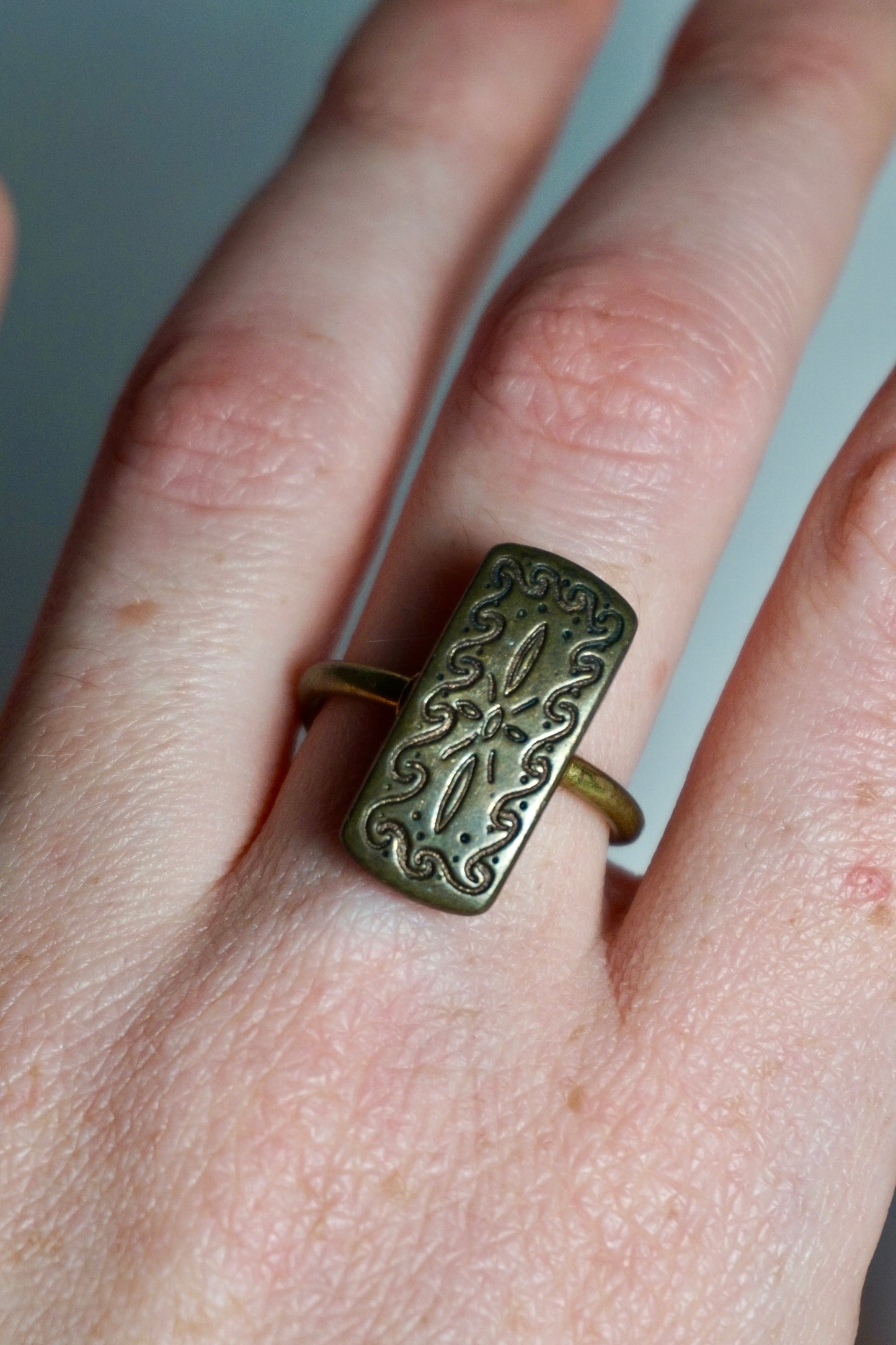 Anello Bottone