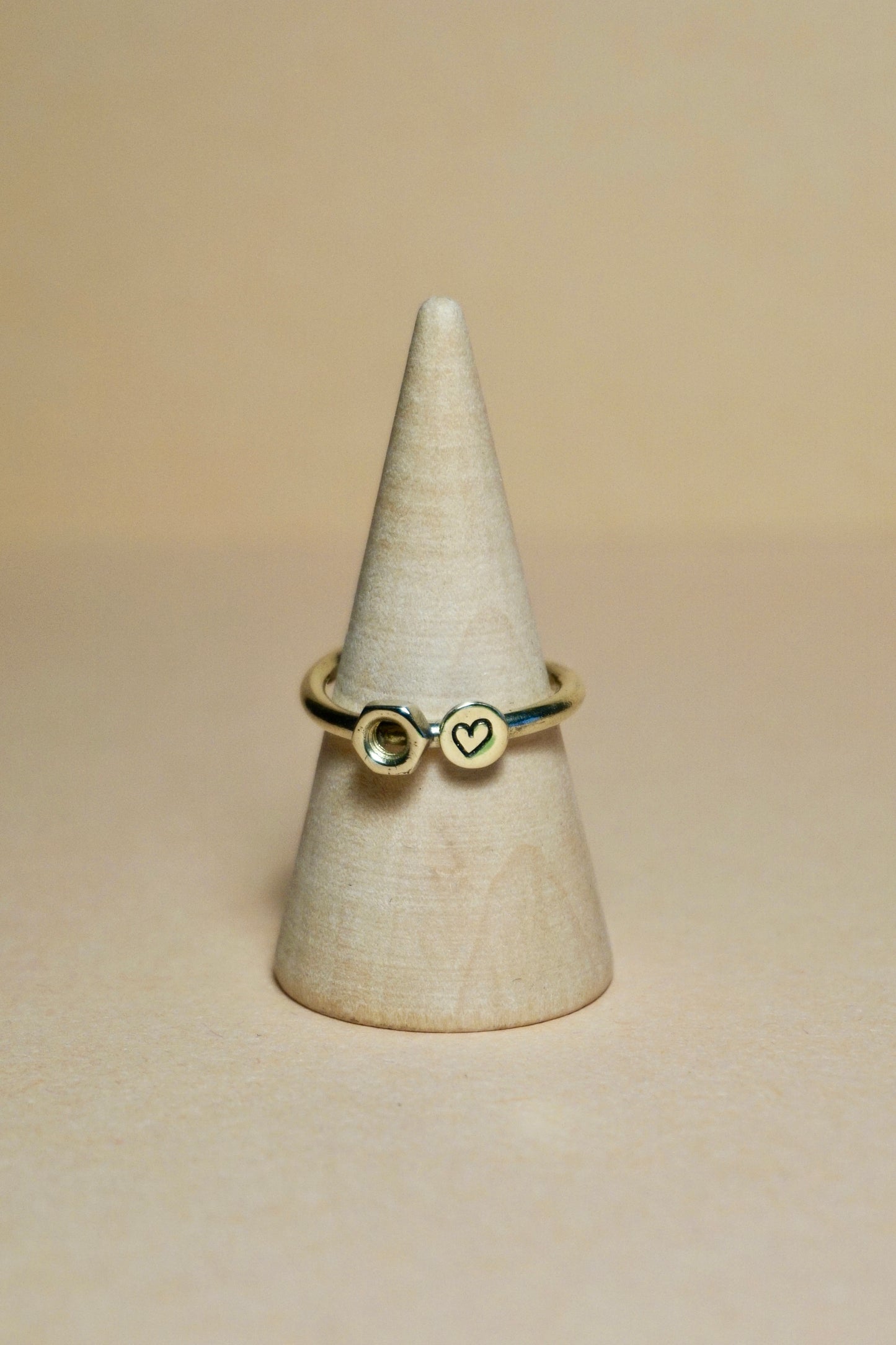 Anello Inciso