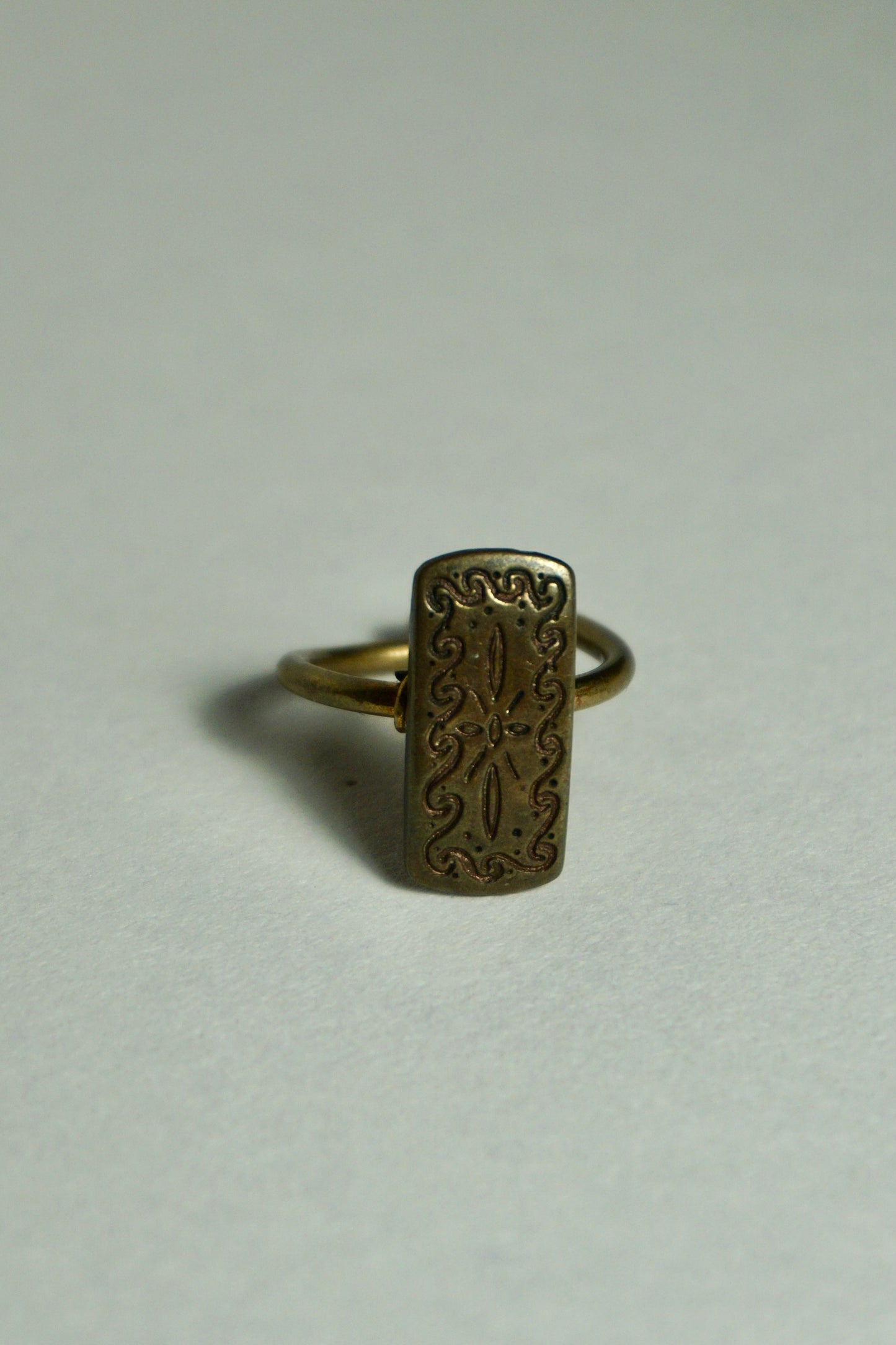Anello Bottone