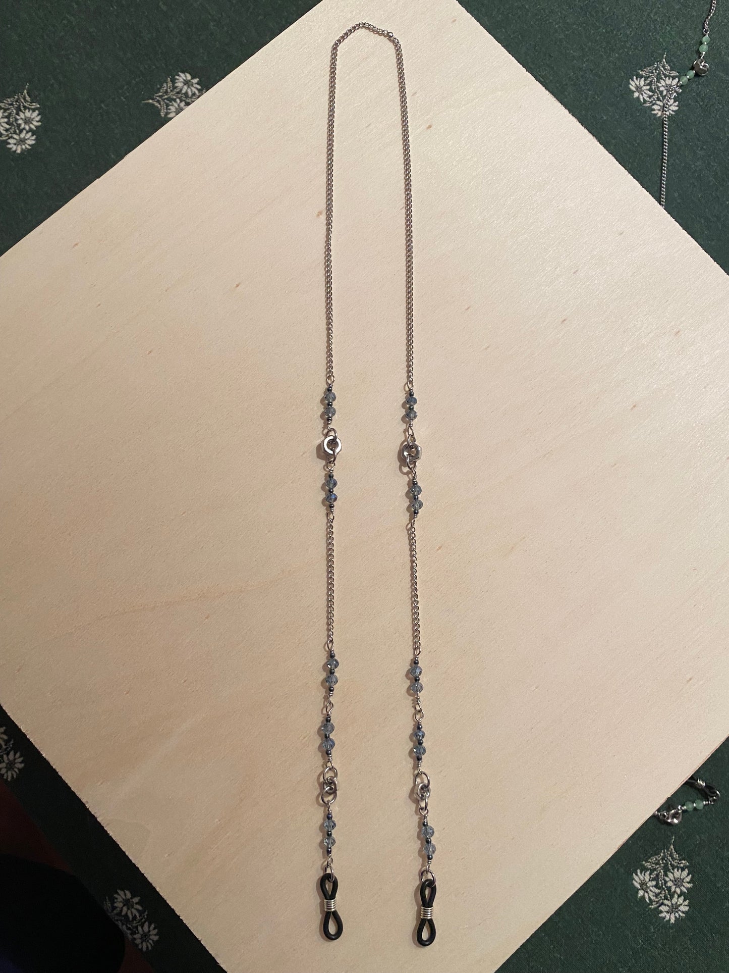 Catena per occhiali