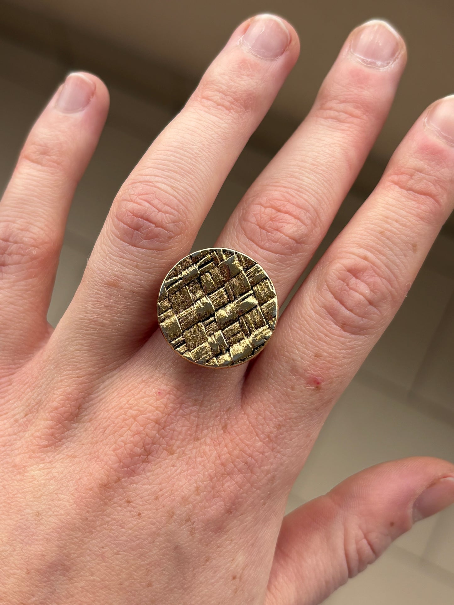 Anello Bottone