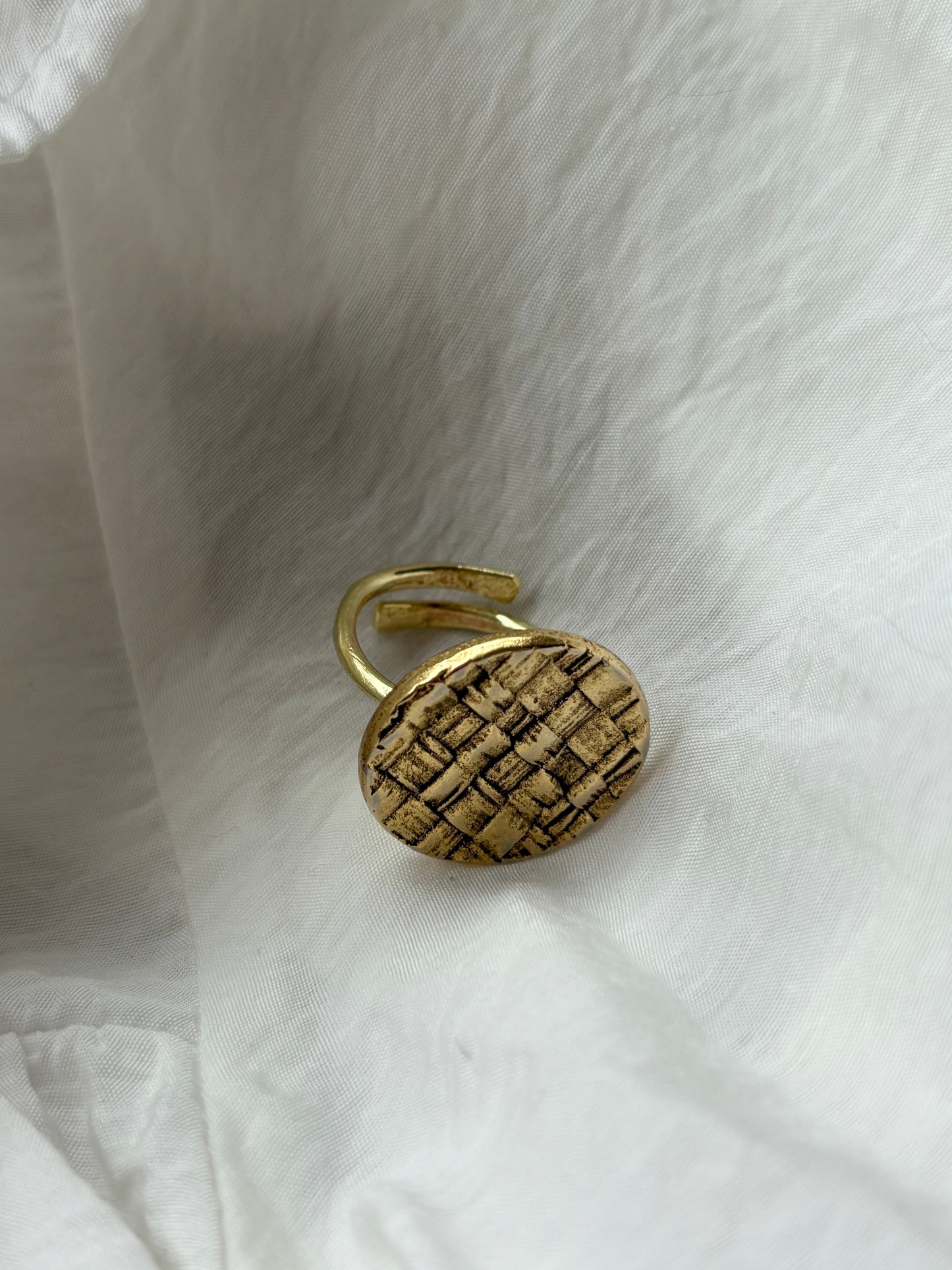 Anello Bottone