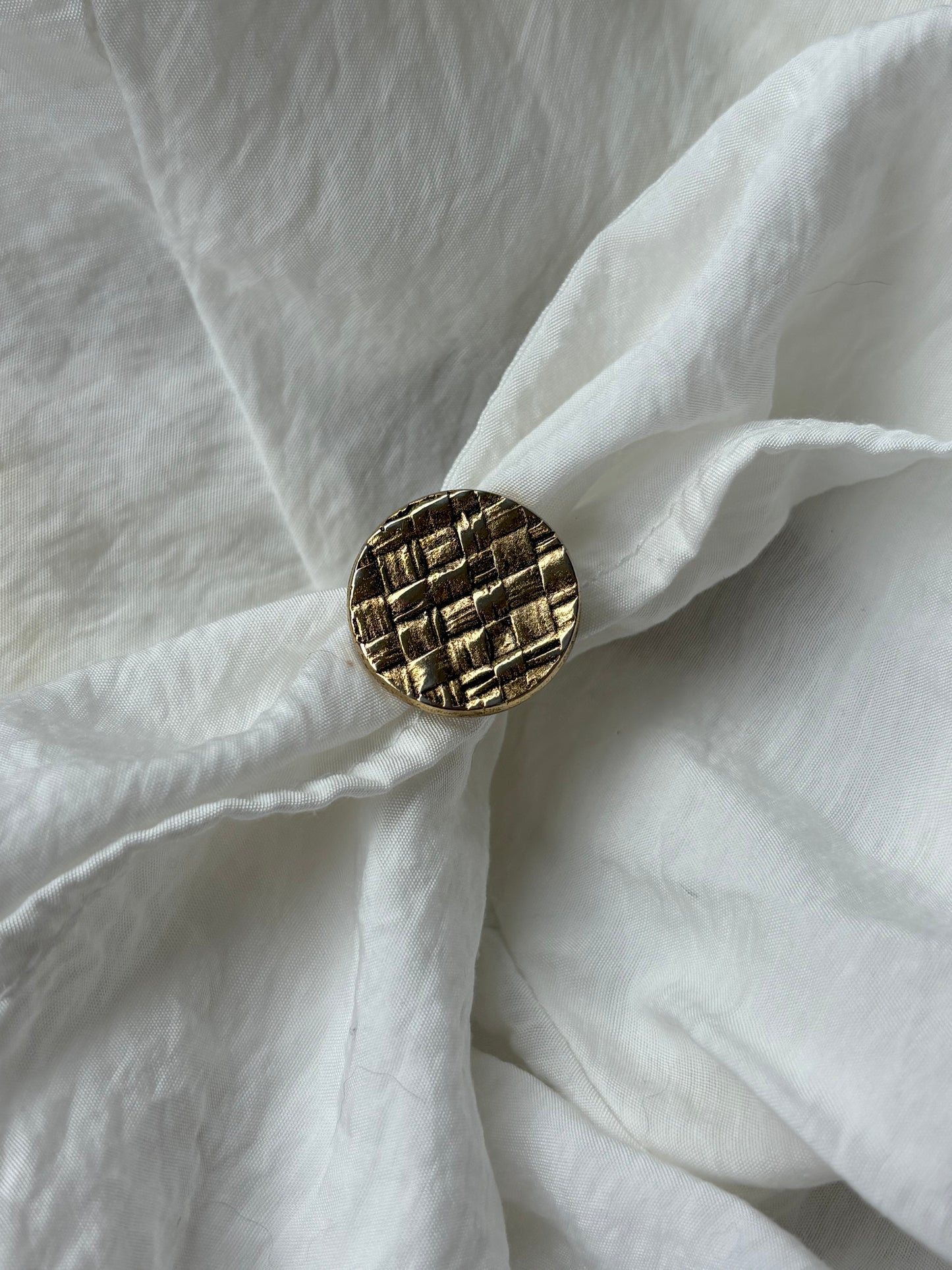 Anello Bottone